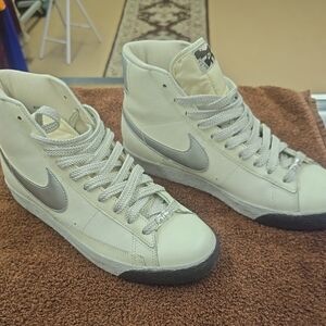 Nike Men’s High-Top Sneakers in Off-White with Silver Swoosh